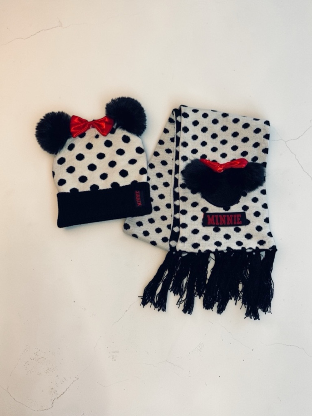 Minnie Mouse Beanie Hat And Scarf With Pom Pom Ears Red Bow